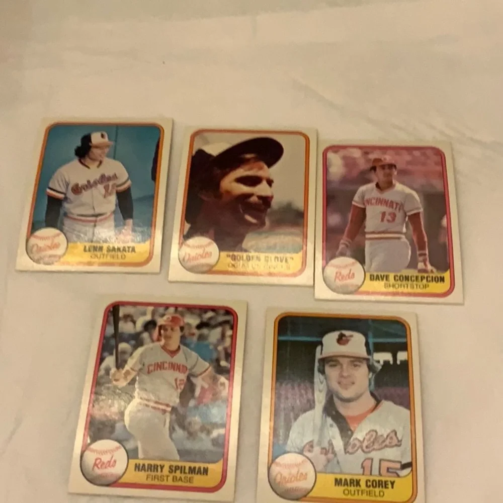 Bundle of Baseball Cards Lot 39